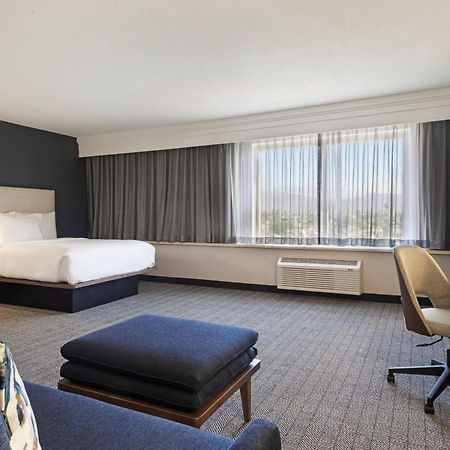 מלון Courtyard By Marriott בולדווין פארק מראה חיצוני תמונה