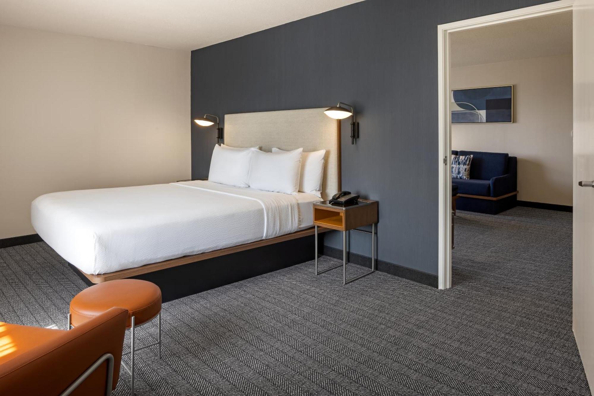 מלון Courtyard By Marriott בולדווין פארק מראה חיצוני תמונה