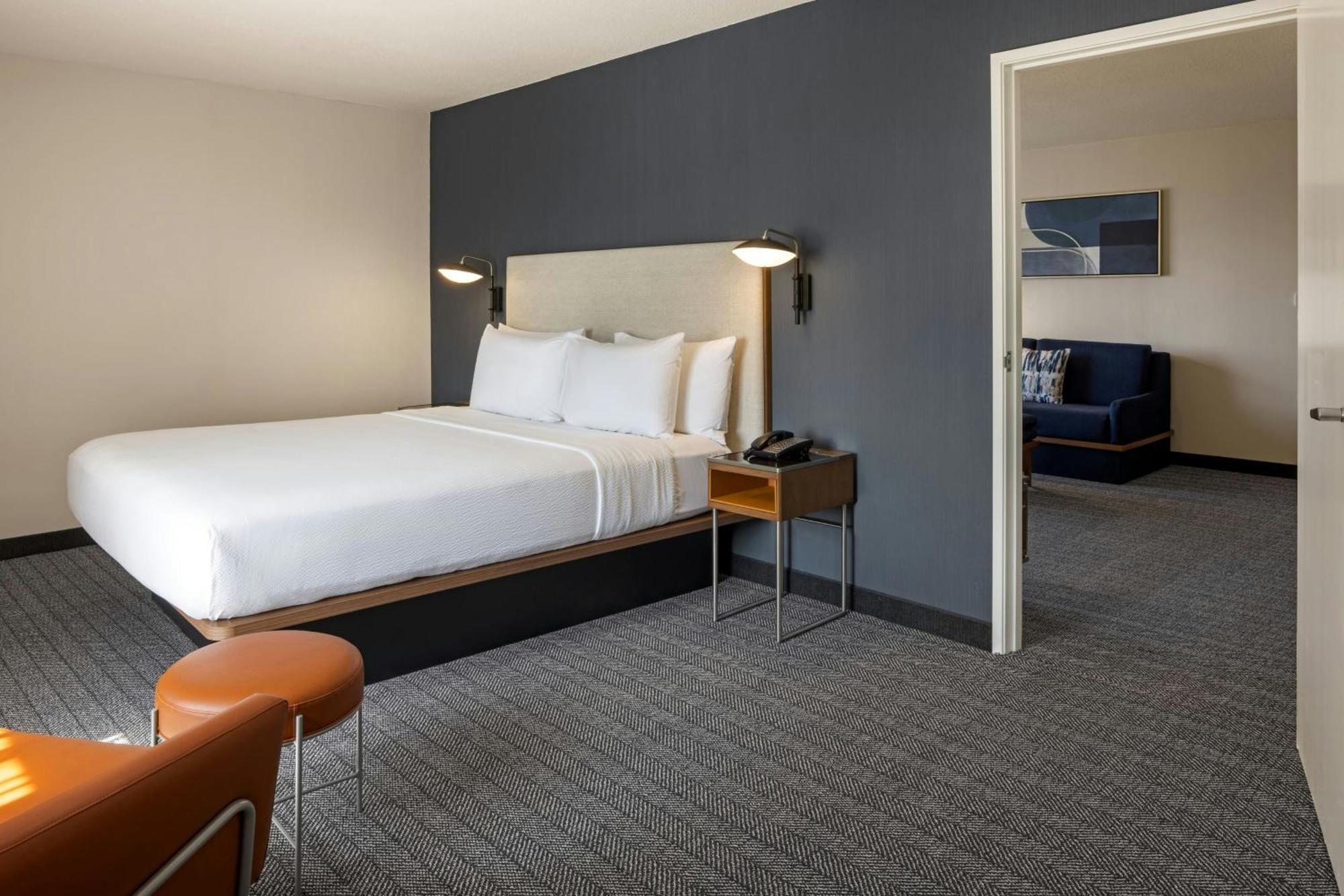 מלון Courtyard By Marriott בולדווין פארק מראה חיצוני תמונה