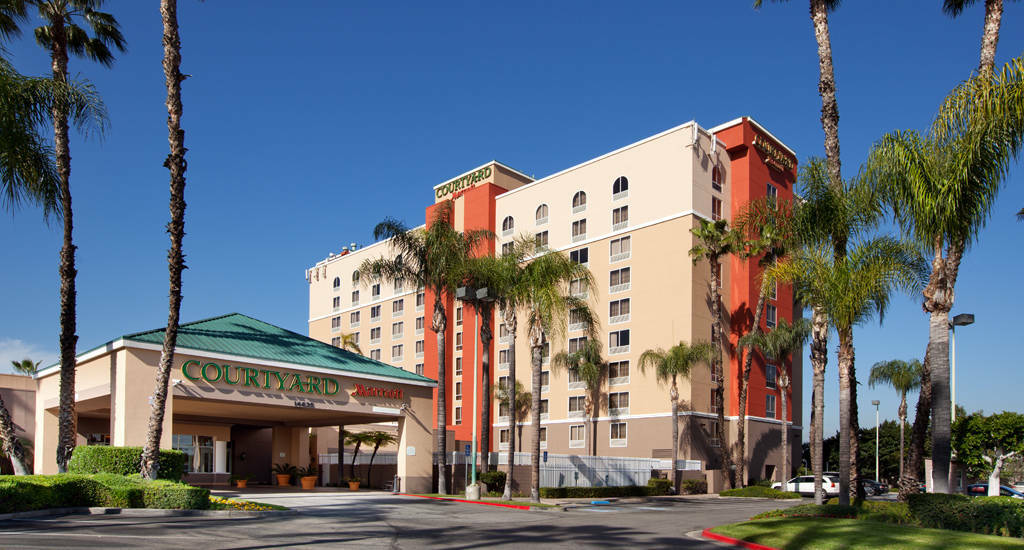 מלון Courtyard By Marriott בולדווין פארק מראה חיצוני תמונה